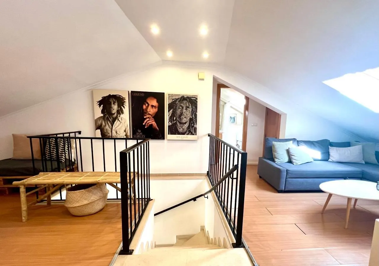 Central Gem I - Lisbon Trendy Santos District location