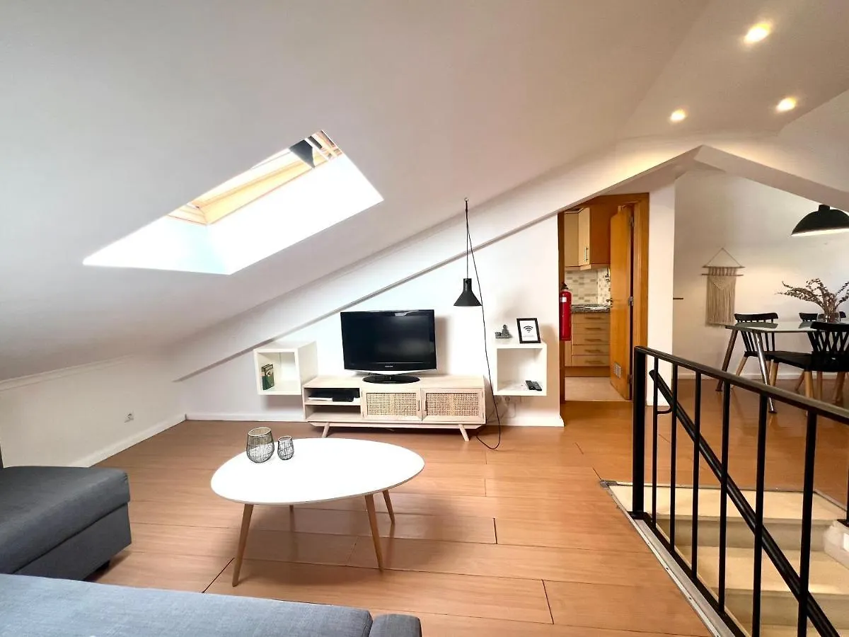 Santos Gem I - Central Studio In Trendy Neighborhood Lisbon Apartment