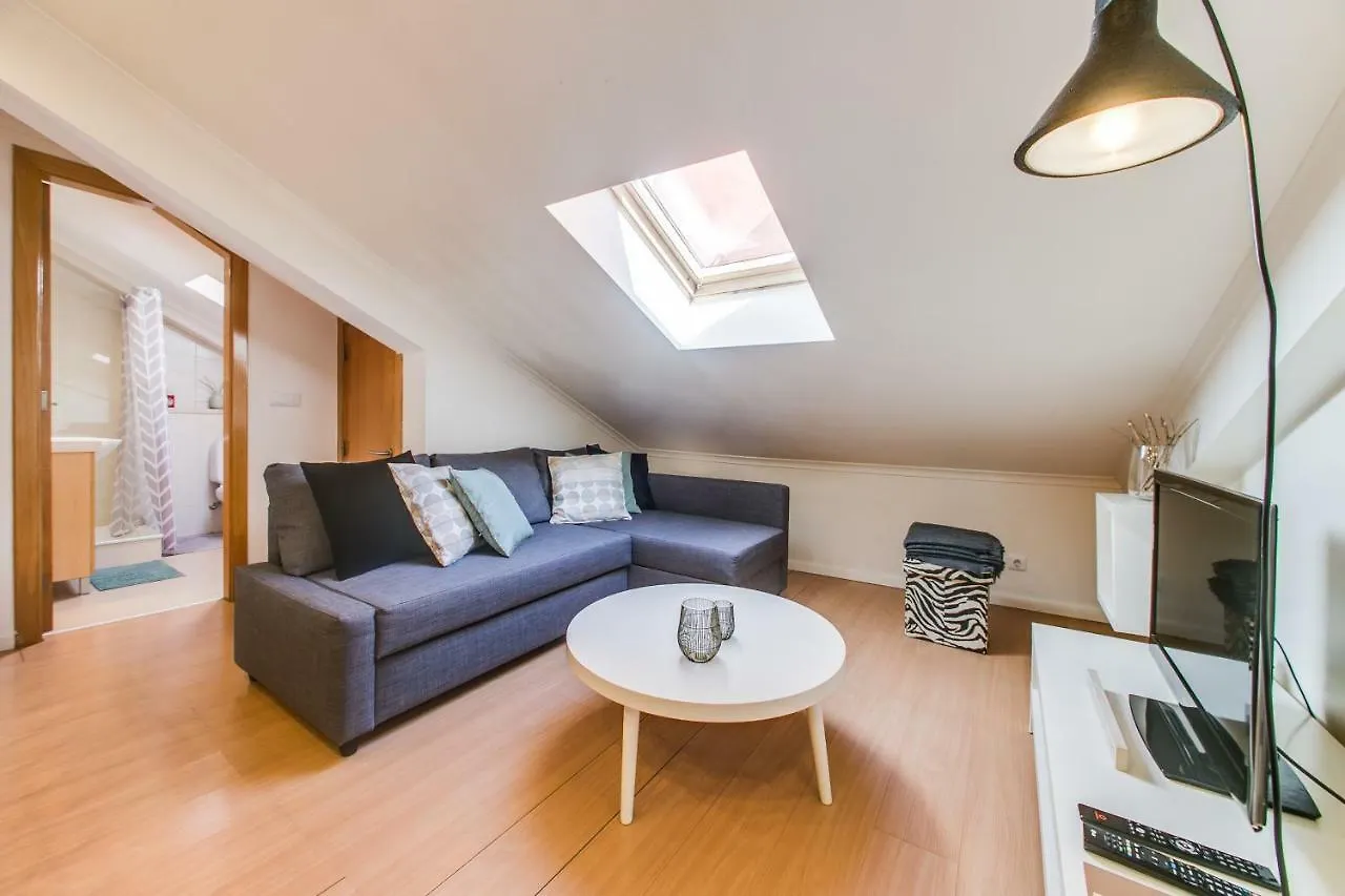 Santos Gem I - Central Studio In Trendy Neighborhood Lisbon