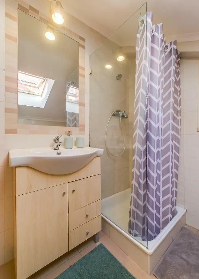 Appartement Central Gem I - Lisbon Trendy Santos District Portugal